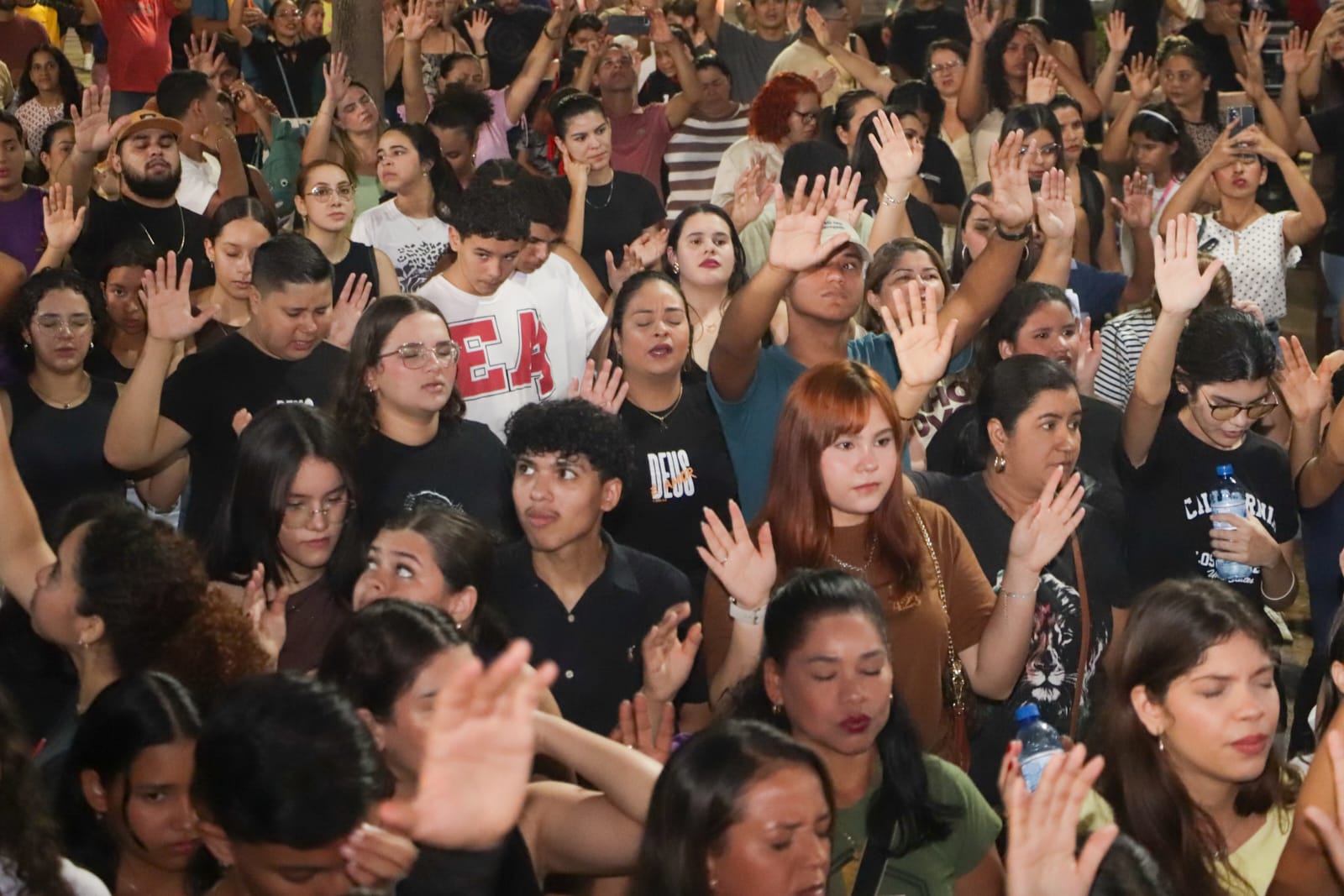 Encerramento das 55 horas de oração marca noite de fé e louvor em Rio Branco 8 55H LOUVORMA 29.05 12