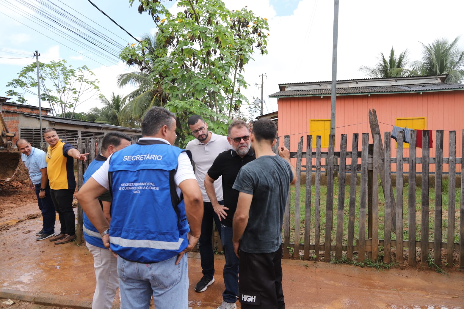 Foto de limpeza no Bahia Velha