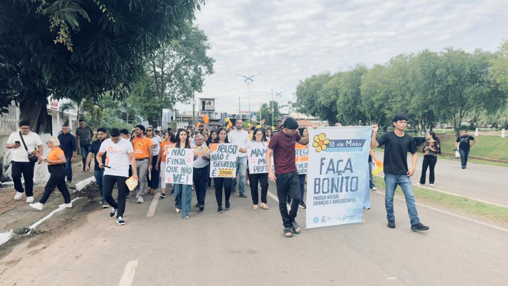 Prefeitura de Rio Branco promove caminhada de conscientização no Dia Nacional de Combate ao Abuso e à Exploração Sexual de Crianças e Adolescentes 2 Caminhada 18 de maio