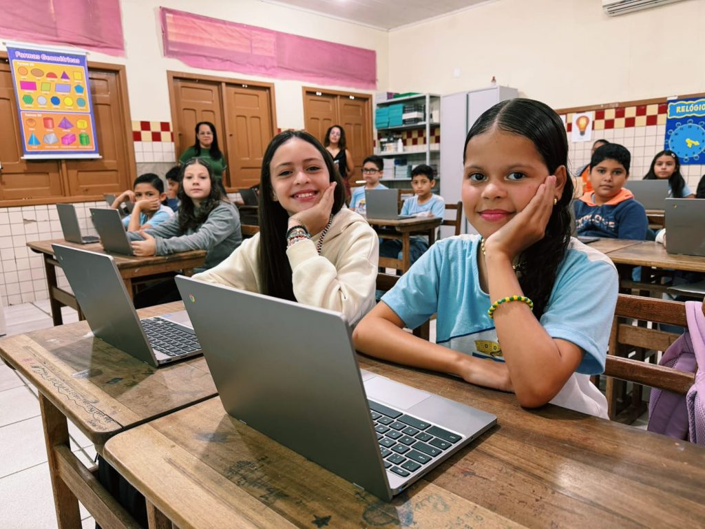 Educação municipal acompanha uso de Chromebooks em aula de Ciências na Escola Maria Lúcia Moura Marin 10 Chromebooks Fotos Secom 8
