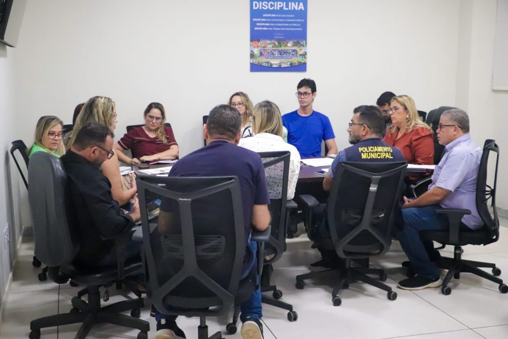 Prefeitura de Rio Branco reúne gestores da Educação para reforçar segurança nas escolas municipais 6 Escola que Protege Fotos Marcos Araujo 2