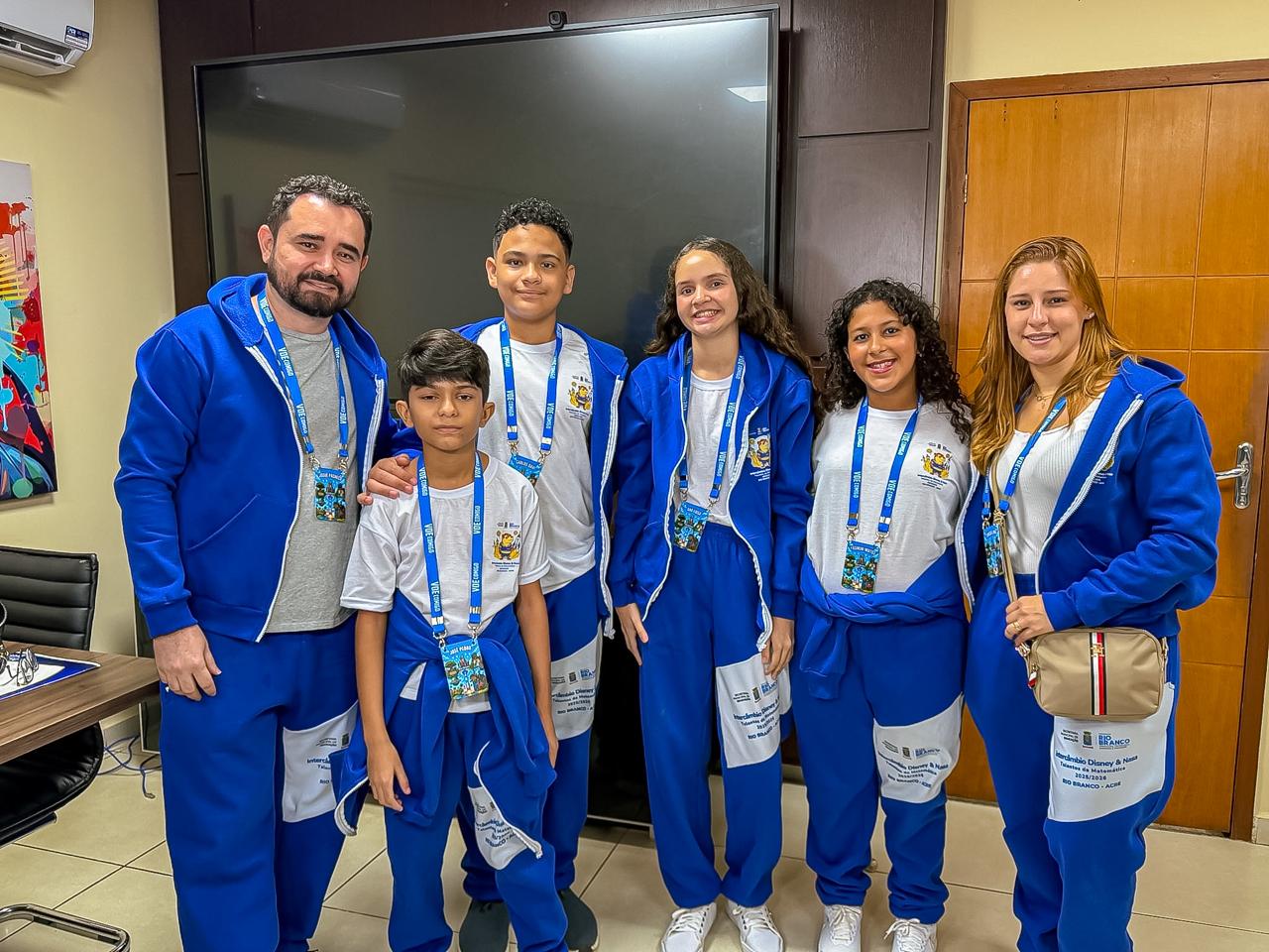 Foto de parte da comitiva