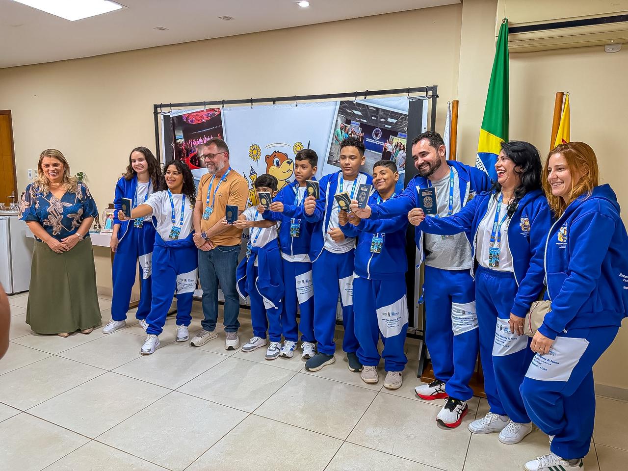 Foto da equipe que fará intercâmbio