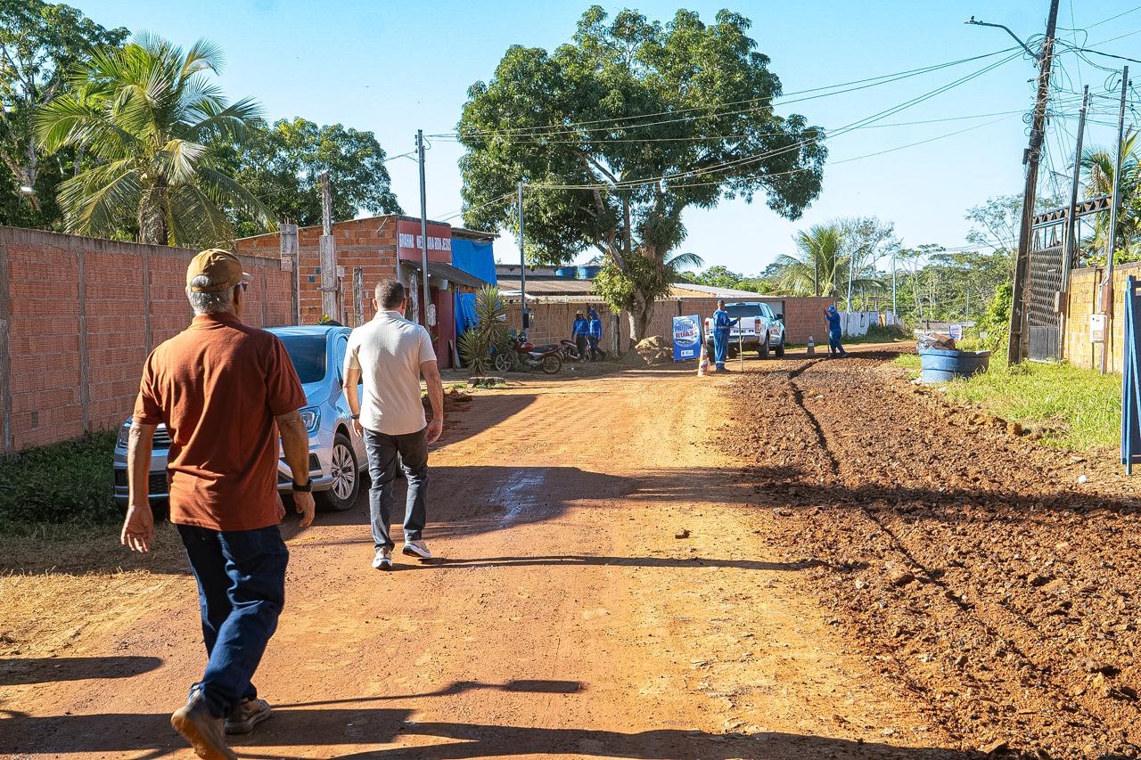 Prefeito de Rio Branco acompanha ações do Programa Prefeitura nas Ruas no Ramal das Cooperativas 4 Prefeitura nas Ruas no Ramal das Cooperativas 1