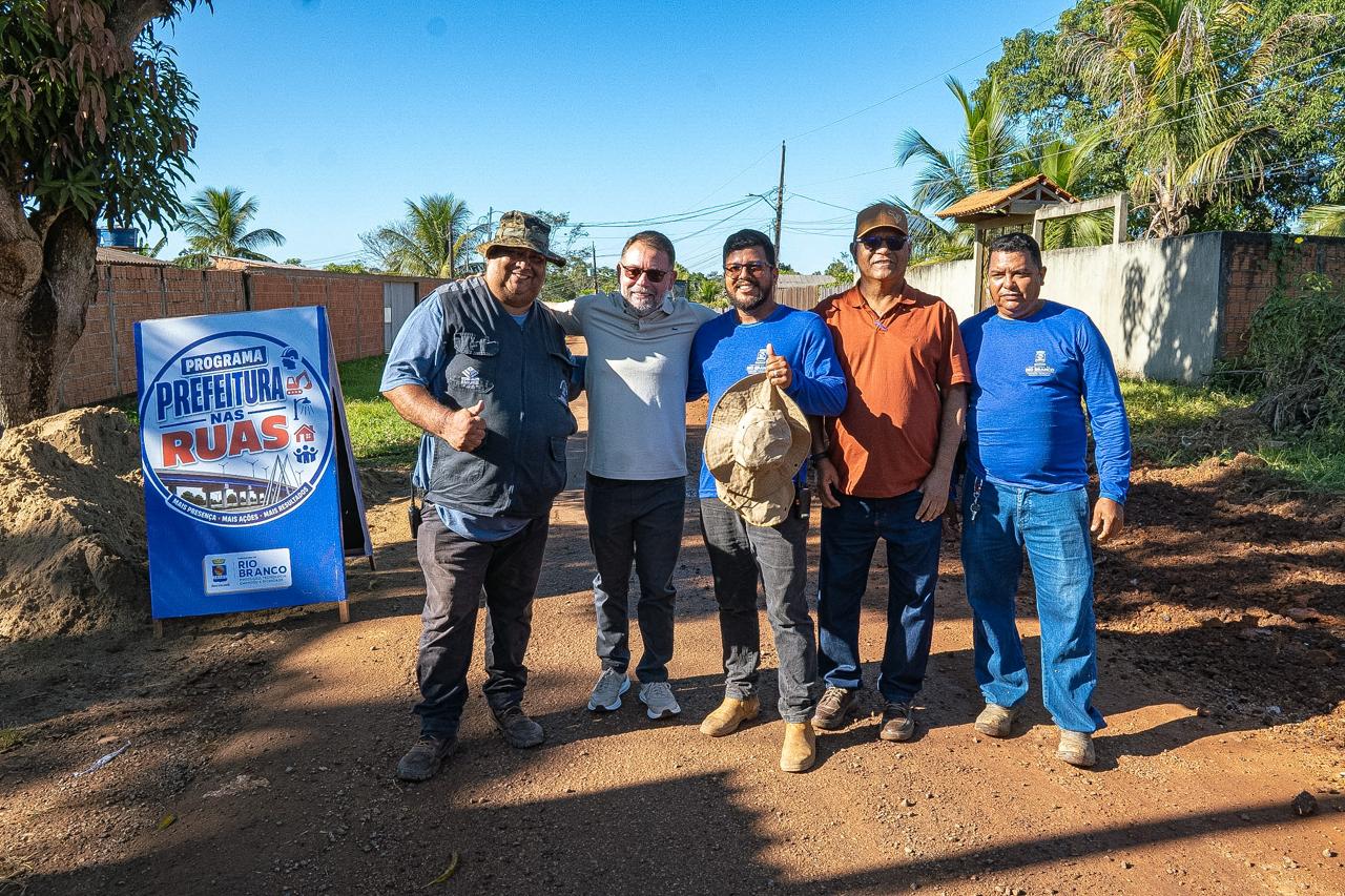 Prefeito de Rio Branco acompanha ações do Programa Prefeitura nas Ruas no Ramal das Cooperativas 9 Prefeitura nas Ruas no Ramal das Cooperativas 3