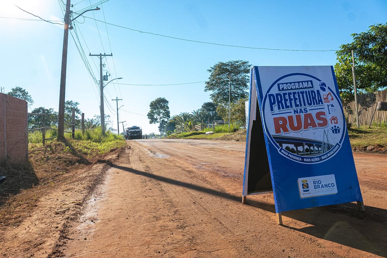 Prefeito de Rio Branco acompanha ações do Programa Prefeitura nas Ruas no Ramal das Cooperativas 10 Prefeitura nas Ruas no Ramal das Cooperativas 6