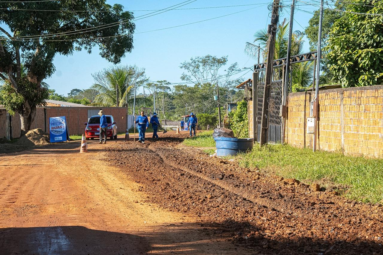 Prefeito de Rio Branco acompanha ações do Programa Prefeitura nas Ruas no Ramal das Cooperativas 8 Prefeitura nas Ruas no Ramal das Cooperativas 8