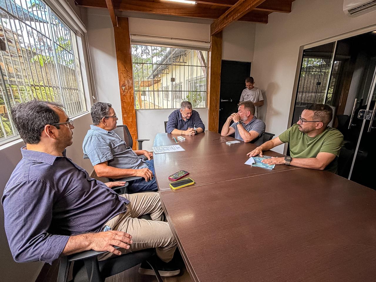 Foto de Reunião no Deracre
