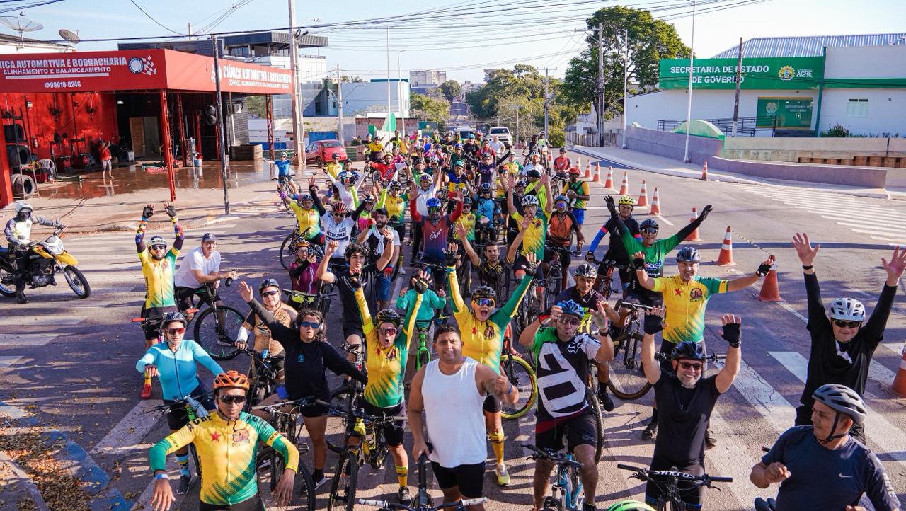 Viva + Rio Branco reúne ciclistas e fortalece a prática esportiva em Rio Branco 27 VIVA RIO BRANC0SM E VF 31 36
