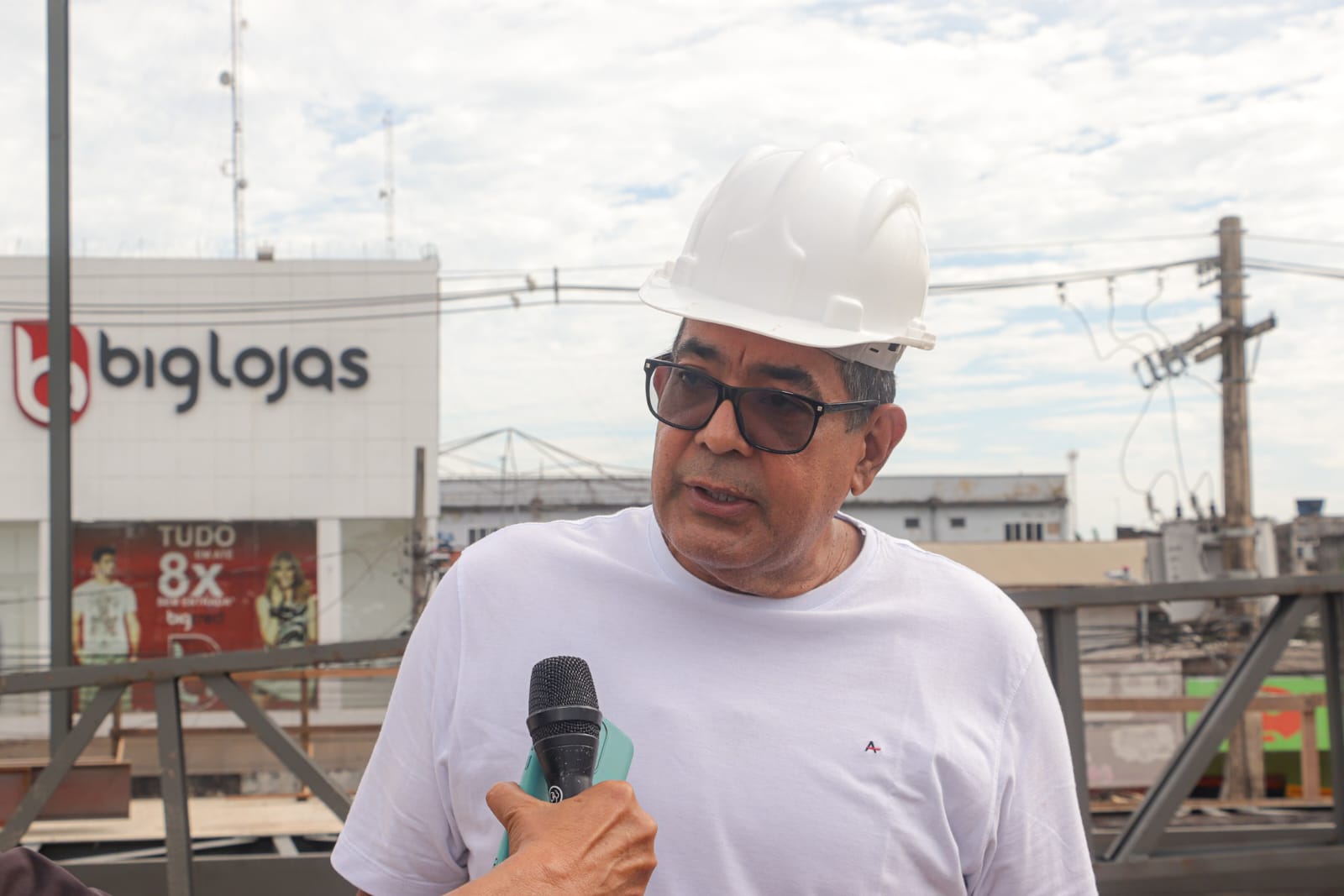 “O novo Mercado Elias Mansour integra o conjunto de obras estruturantes da Prefeitura de Rio Branco e terá impacto direto no comércio, no turismo e na vida da população”, afirmou o secretário municipal de Infraestrutura e Mobilidade Urbana, Cid Ferreira. (Foto: Marcos Araújo/Secom)