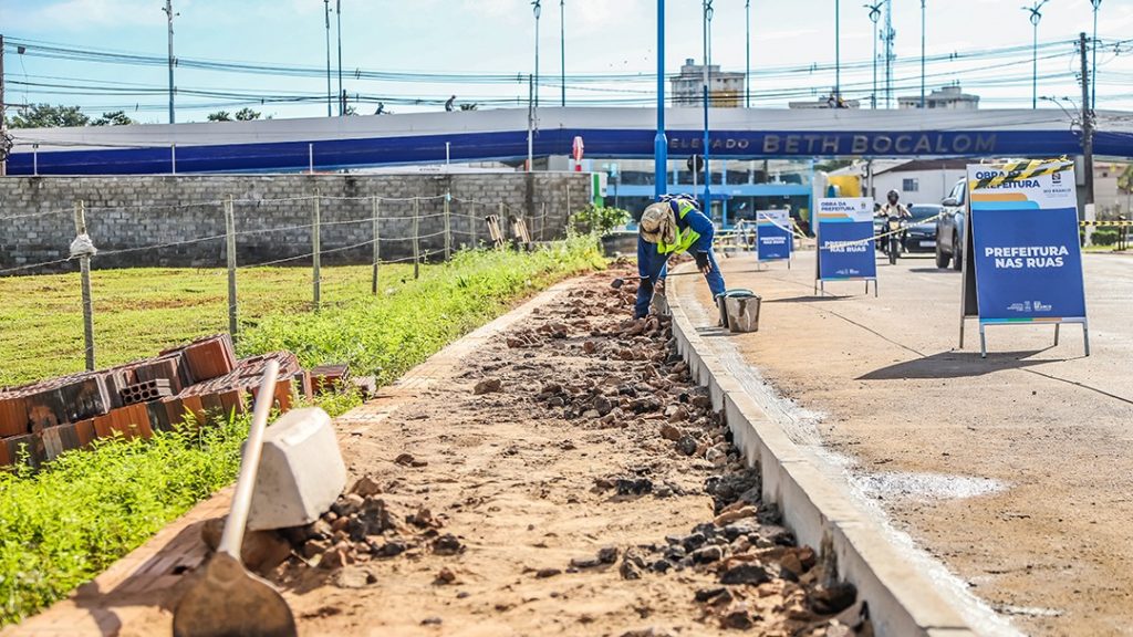 Prefeitura nas Ruas transforma Rio Branco com infraestrutura, limpeza urbana e geração de empregos 1 WhatsApp Image 2026 05 14 at 11.00.50 1 e1784465899654