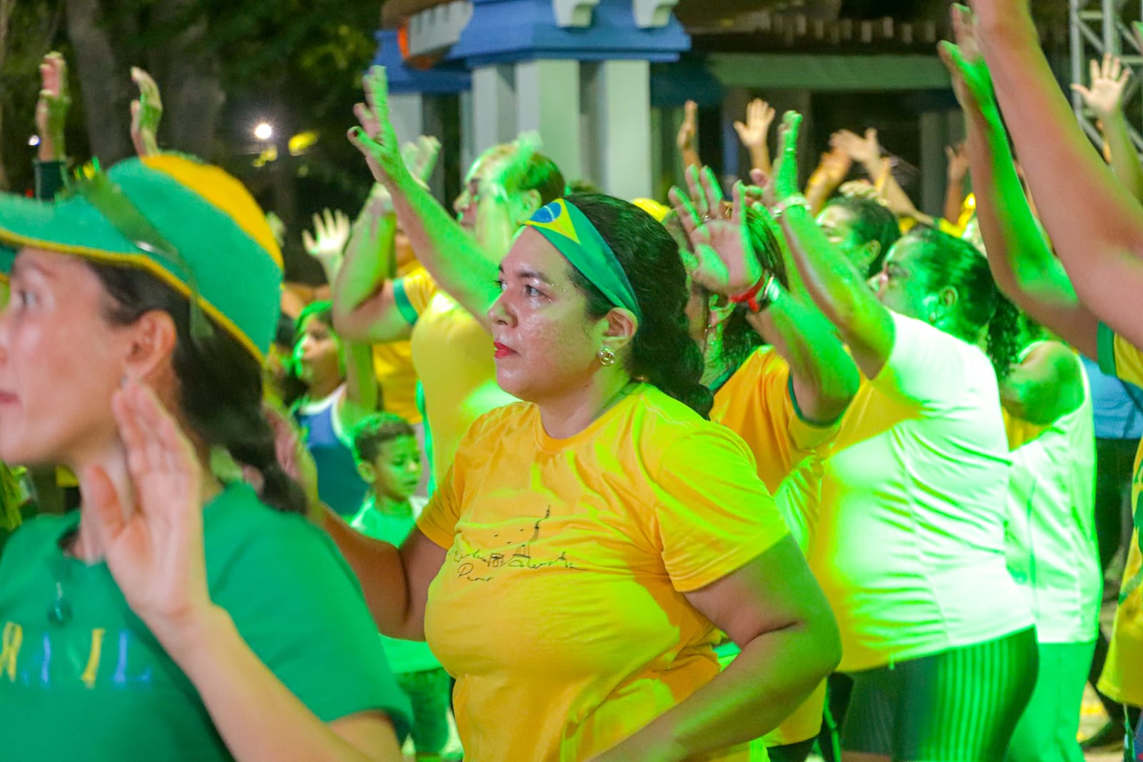 Prefeitura realiza Aulão da Torcida e reúne mais de 200 pessoas na Praça da Revolução 7 AULAO TORCIDAMA 11.06 40