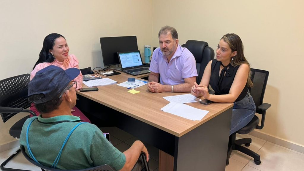 Prefeitura fortalece artesanato local e amplia oportunidades para pequenos empreendedores com o Contrata Mais Rio Branco 2 Artesanato local WILKES 5 e1780503571452