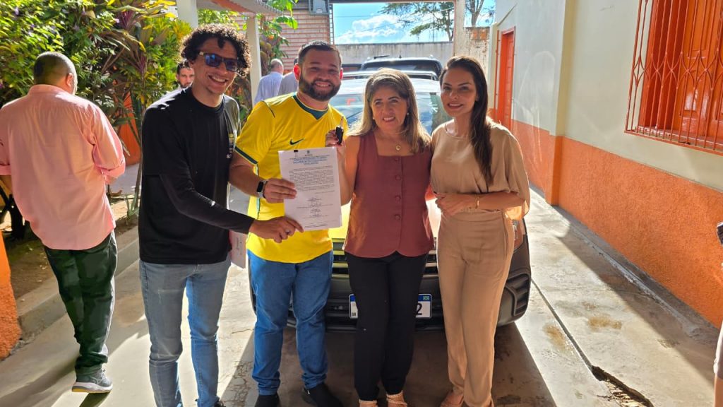 Prefeitura de Rio Branco entrega veículos para Fundação Afif Arão e Amigos do Peito (AAPEI) 9 DOACOES PREFEITURASECOM 12.06 4 e1781309042388