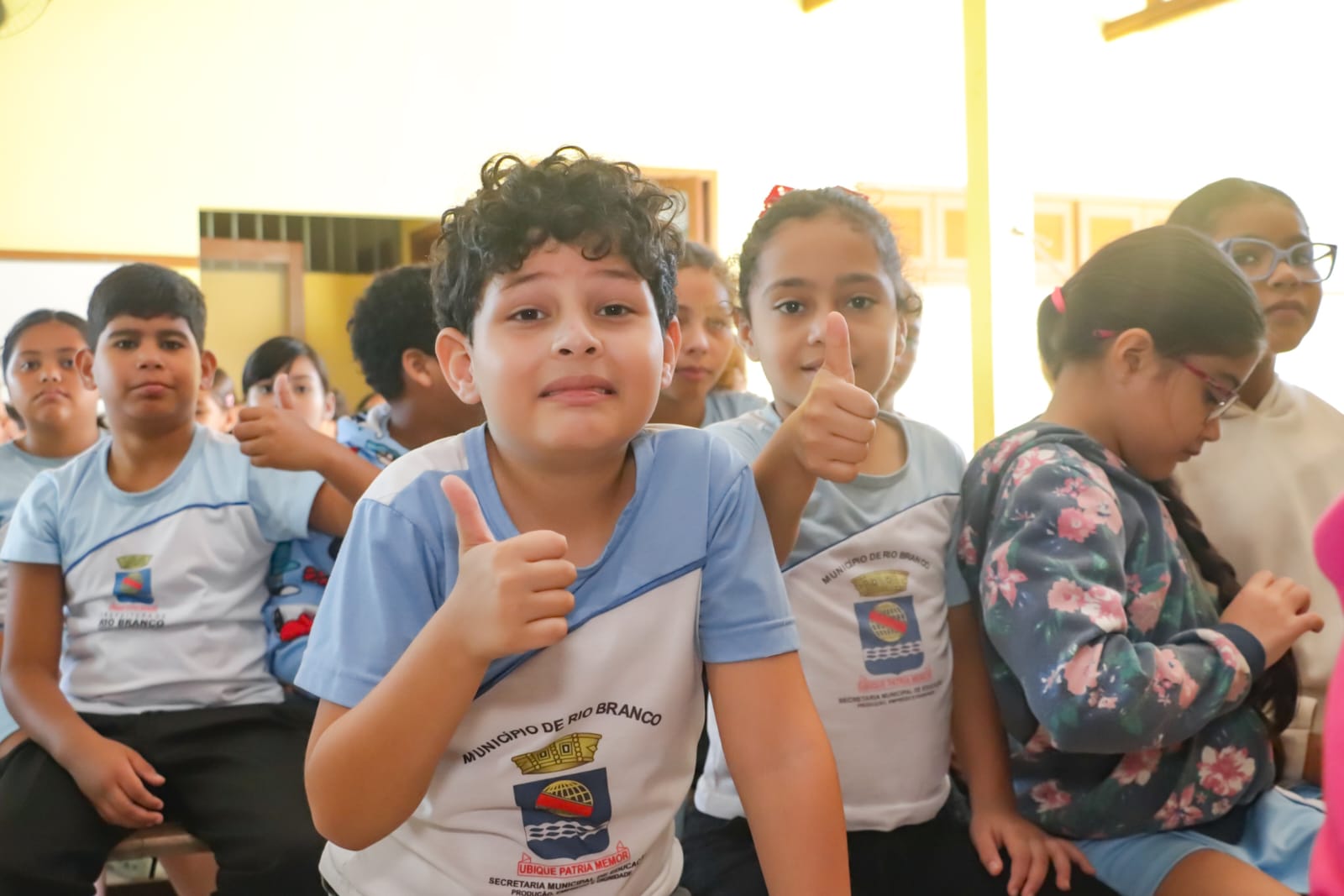 Prefeitura de Rio Branco realiza entrega de kits para os alunos da rede municipal 18 ENTREGA KITS SEMEMA12.06 11