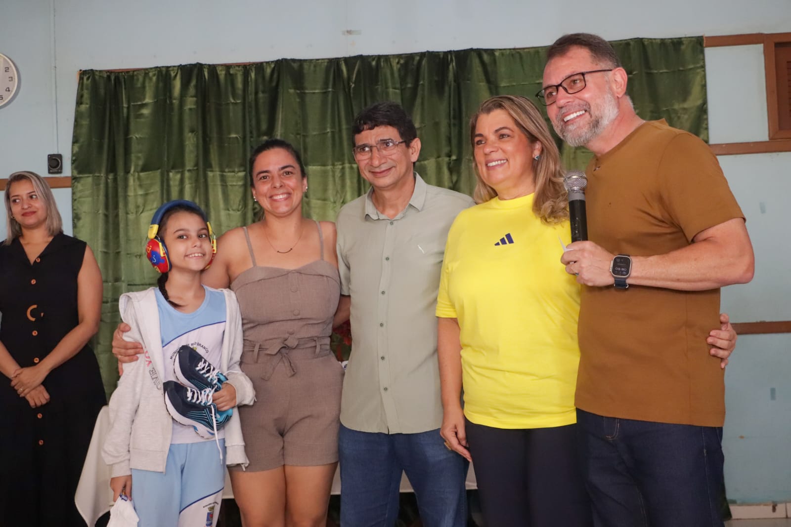 Prefeitura de Rio Branco realiza entrega de kits para os alunos da rede municipal 10 ENTREGA KITS SEMEMA12.06 22