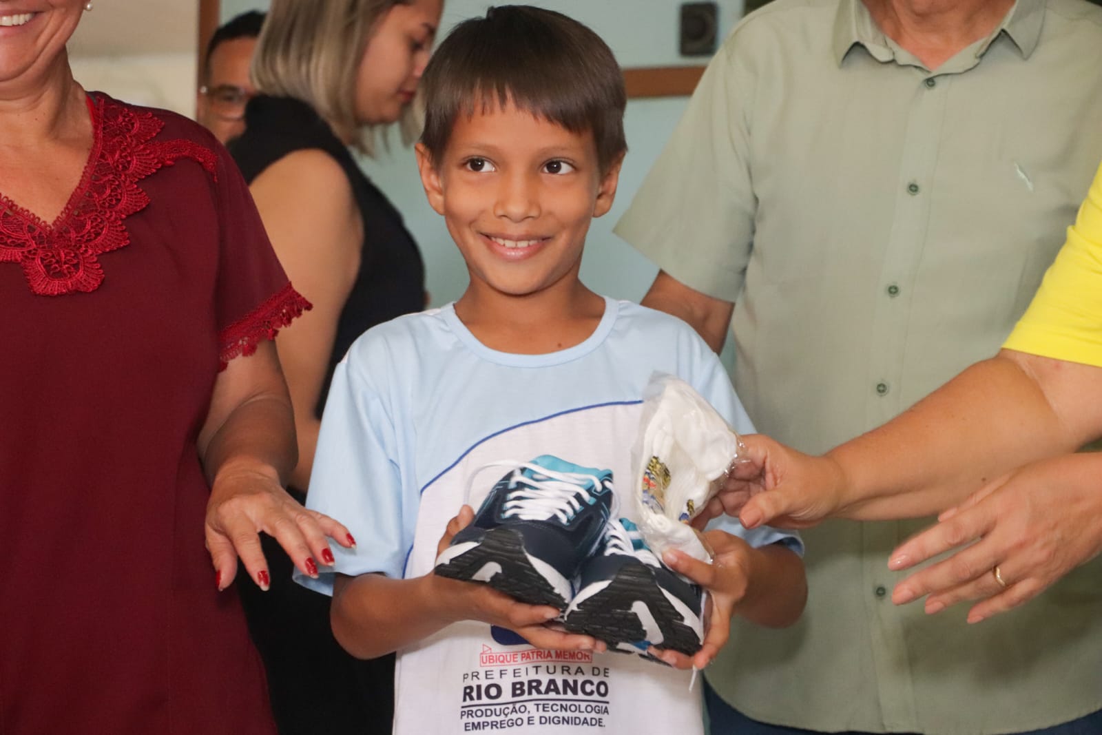 Prefeitura de Rio Branco realiza entrega de kits para os alunos da rede municipal 22 ENTREGA KITS SEMEMA12.06 5