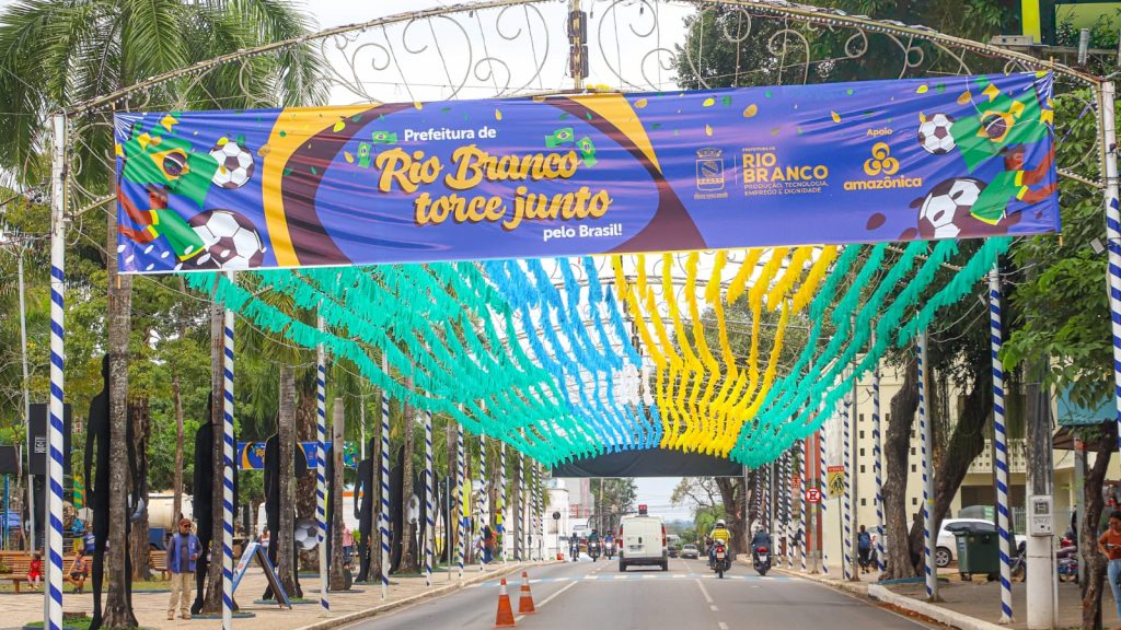 Prefeitura de Rio Branco transmite jogo do Brasil contra o Haiti, nesta sexta-feira, na Praça da Revolução 3 Iluminacao na Praca Fotos Marcos Araujo 11 e1781882473420