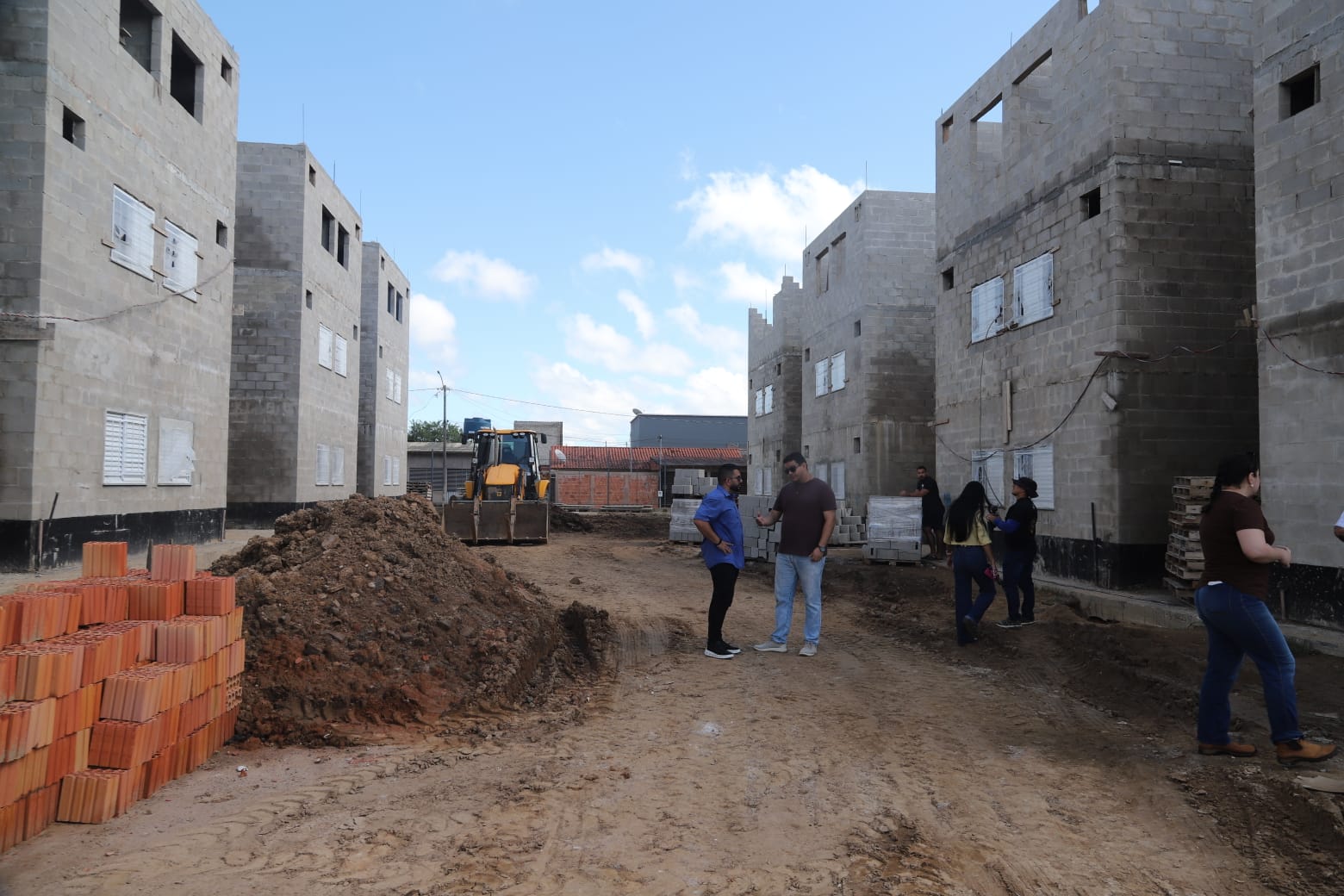 Obras habitacionais e melhorias urbanas recebem acompanhamento em agenda de vistorias na capital 4 OBRAS HABITACIONAISVF13.06 11