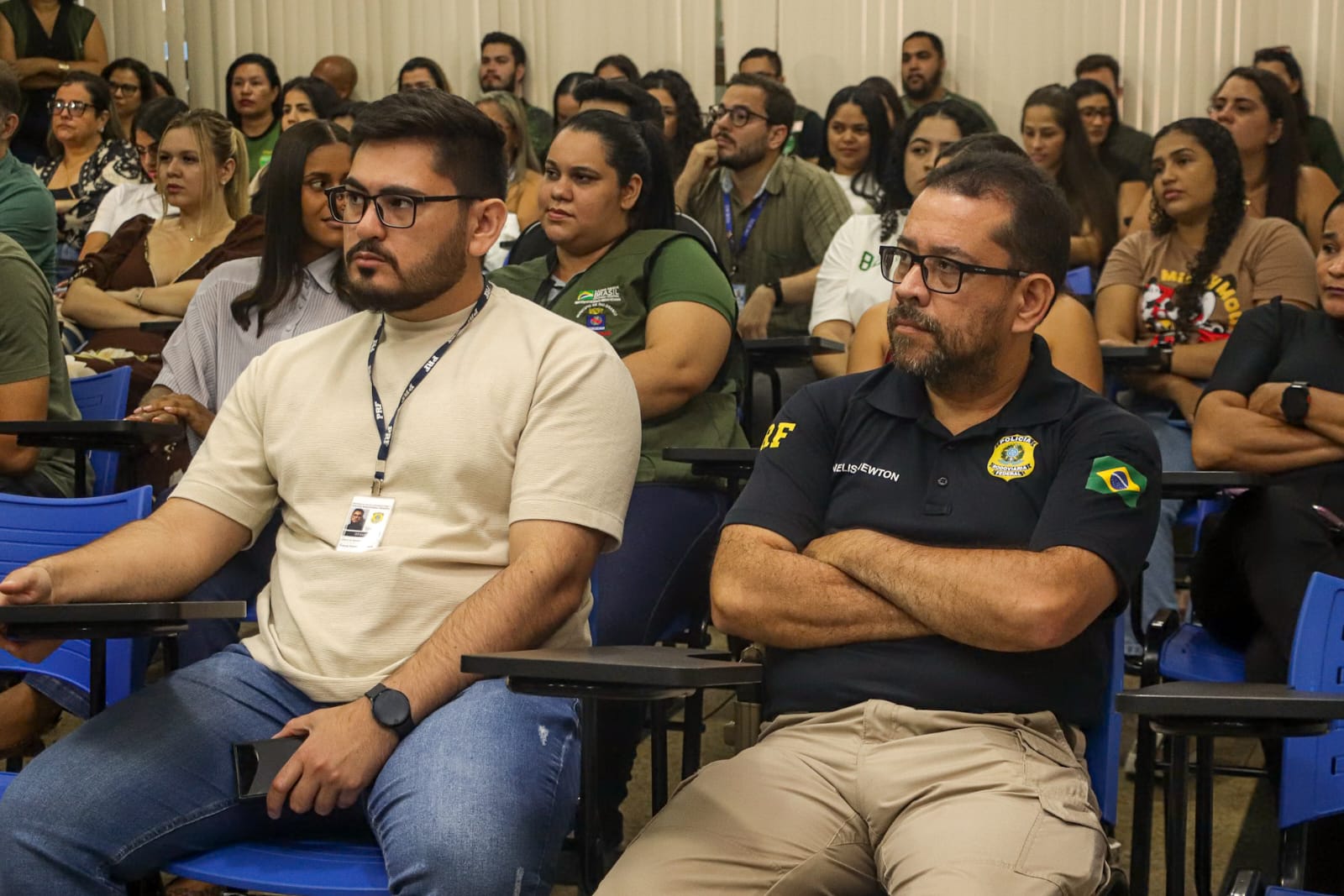 Foto das equipes na abertura da Semana