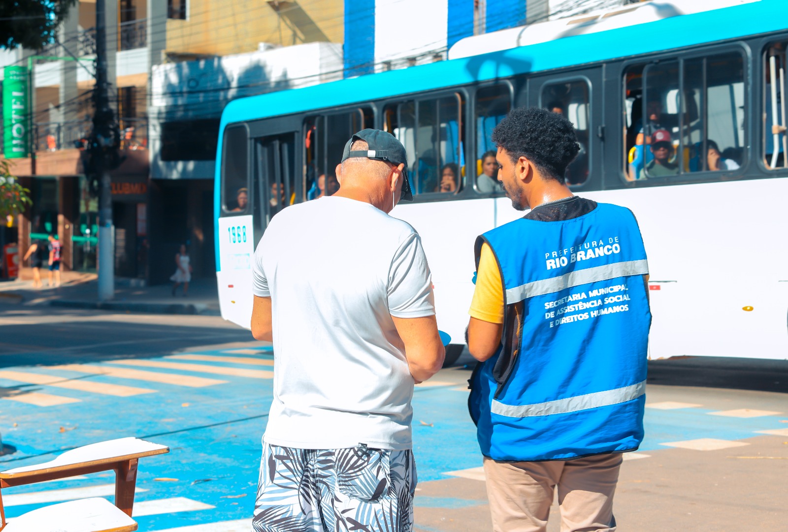 Prefeitura de Rio Branco realiza intervenção urbana para conscientizar população sobre o combate ao trabalho infantil 9 TRABALHO INFANTILVF12.06 13