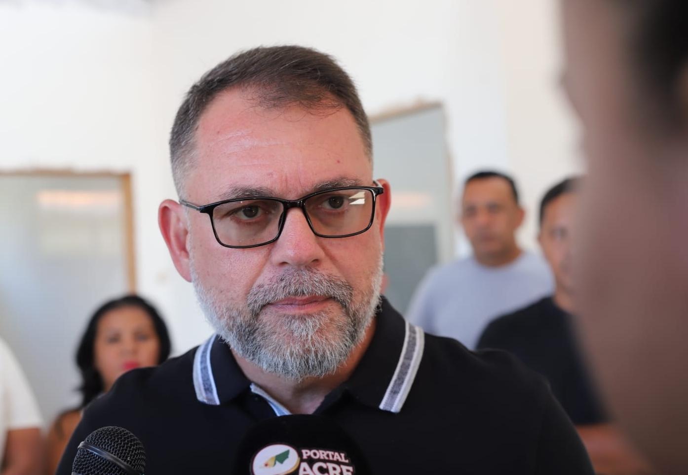 “A gente tem buscado, por meio da assistência, com o secretário Ivan e toda a equipe, dar todo o apoio às famílias em situação de vulnerabilidade, que precisam desse olhar sensível do poder público”, destacou o prefeito. (Foto: Val Fernandes/Secom)