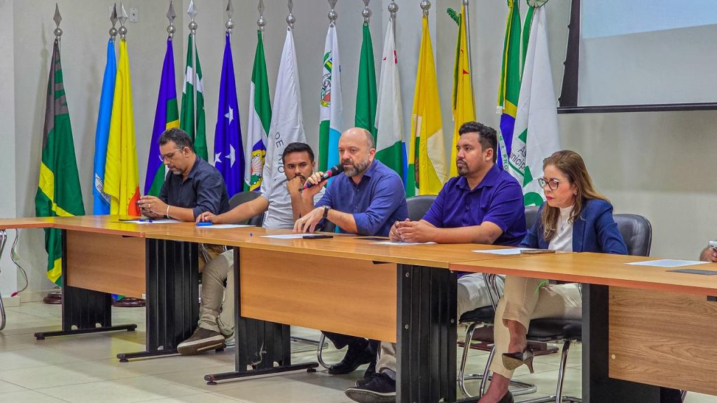 Prefeitura de Rio Branco participa de pactuação para melhorar o acesso a consultas, exames e atendimentos especializados 3 WhatsApp Image 2026 06 18 at 14.36.14