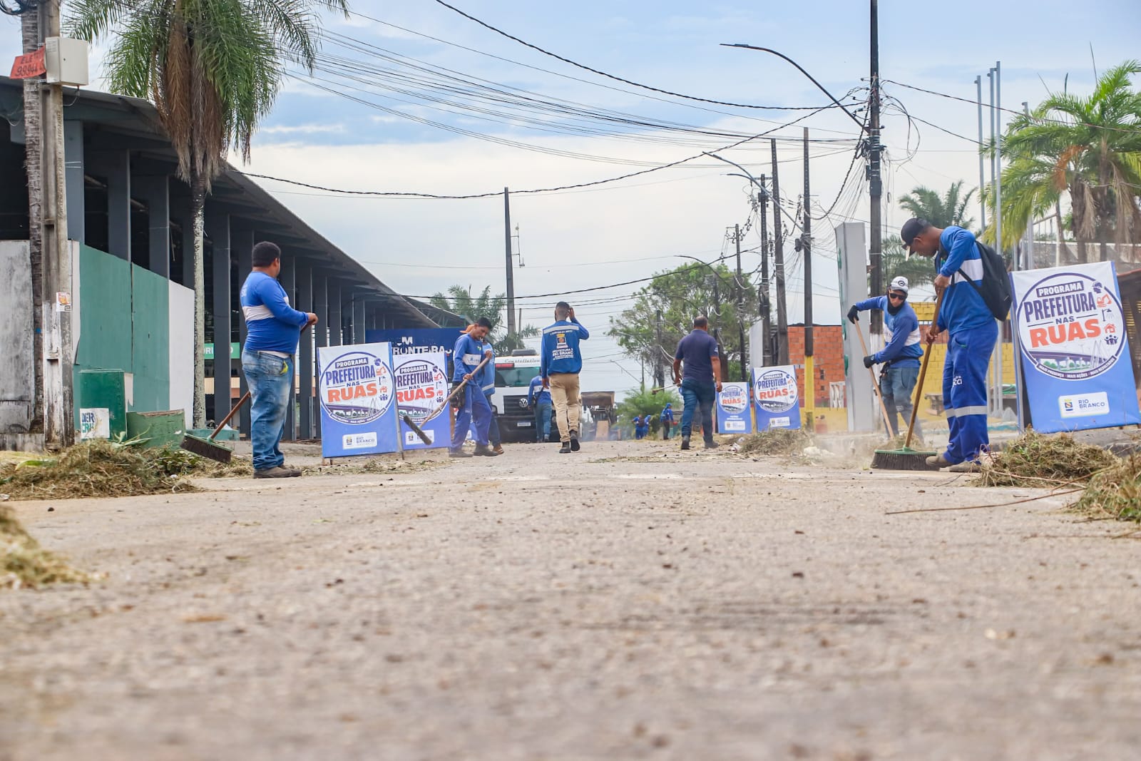 300 trabalhadores Parque de Exposicoes 18