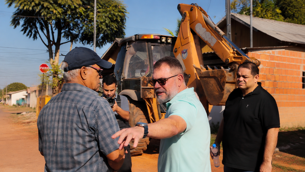 Prefeito acompanha obras do Programa Prefeitura nas Ruas no Recanto dos Buritis 3 ChatGPT Image 2 de jul. de 2026 09 30 45
