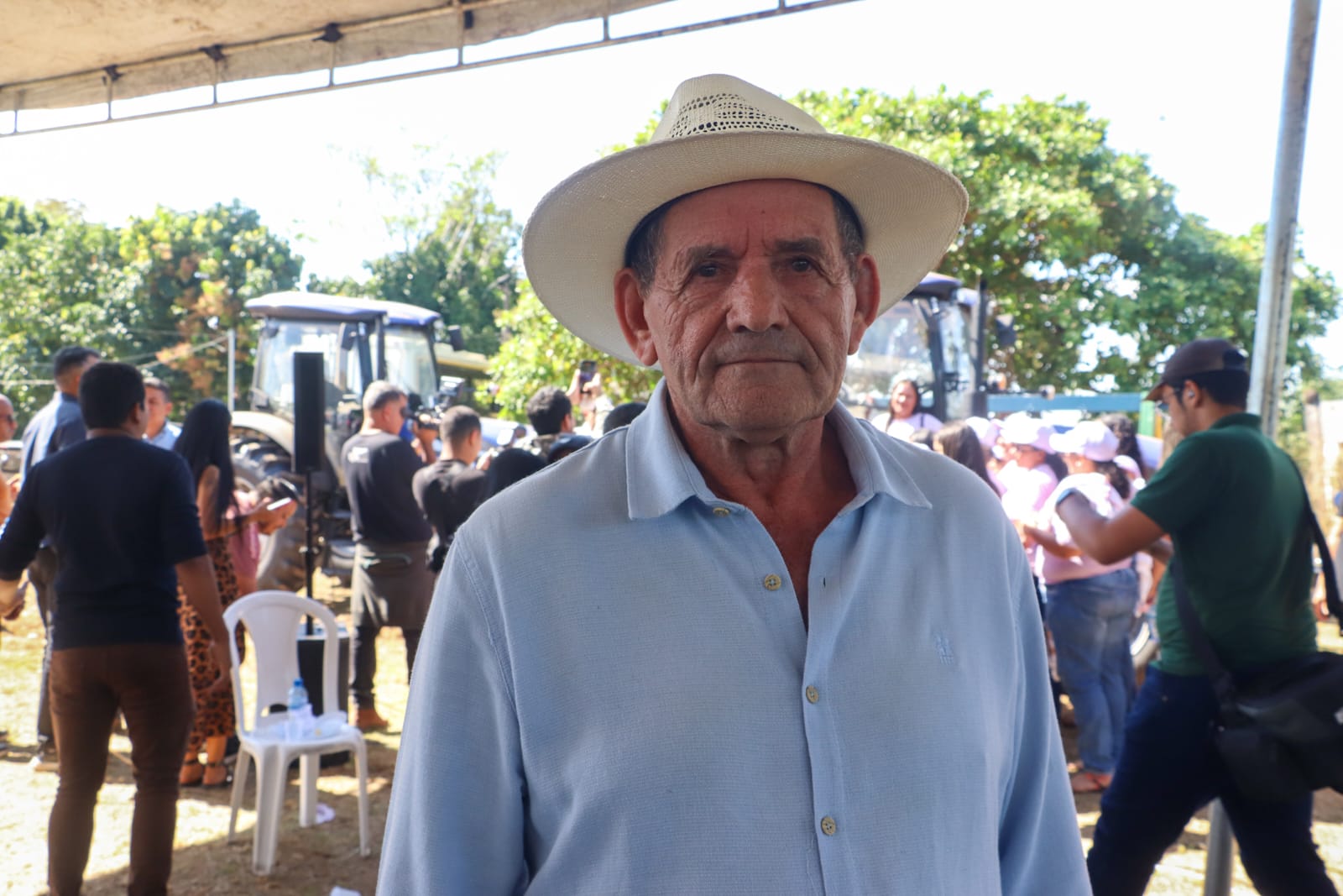 Entrega de tratores agricolas 18