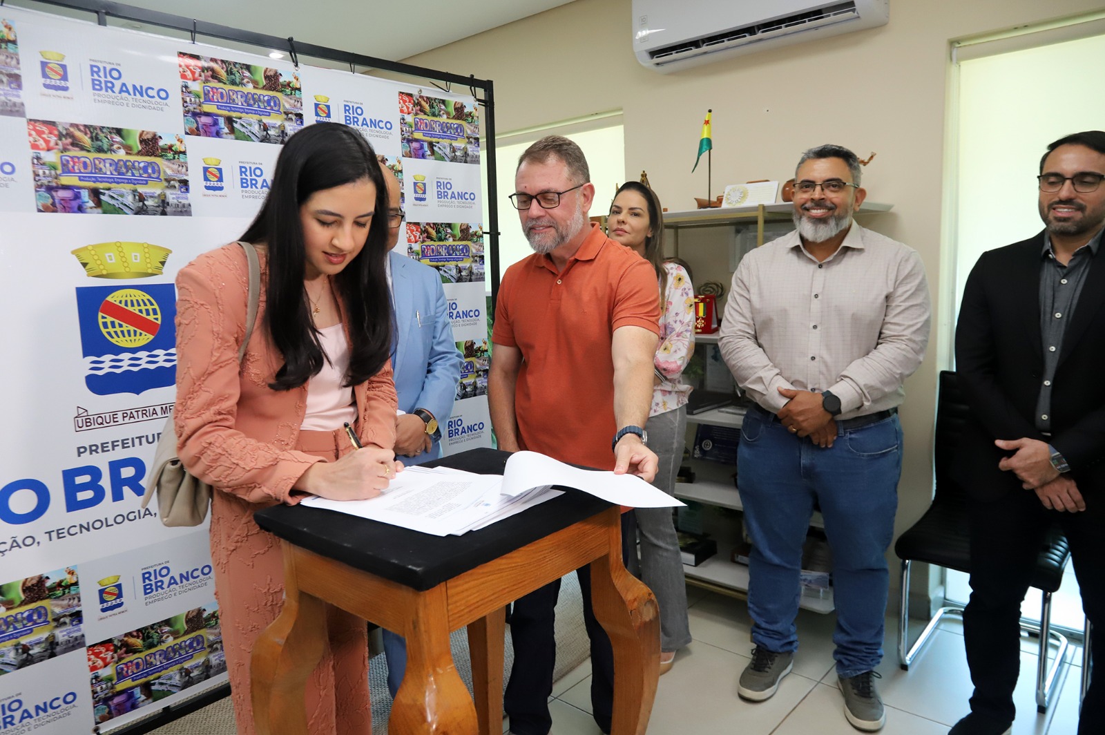 “Chego com o coração cheio de energia e com o compromisso firme de exercer minhas funções com total dedicação”, disse Yasmin Melo (Foto: Val Fernandes/Secom)