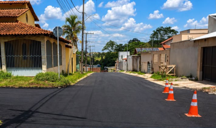 12 frentes de servicos nas ruas 5