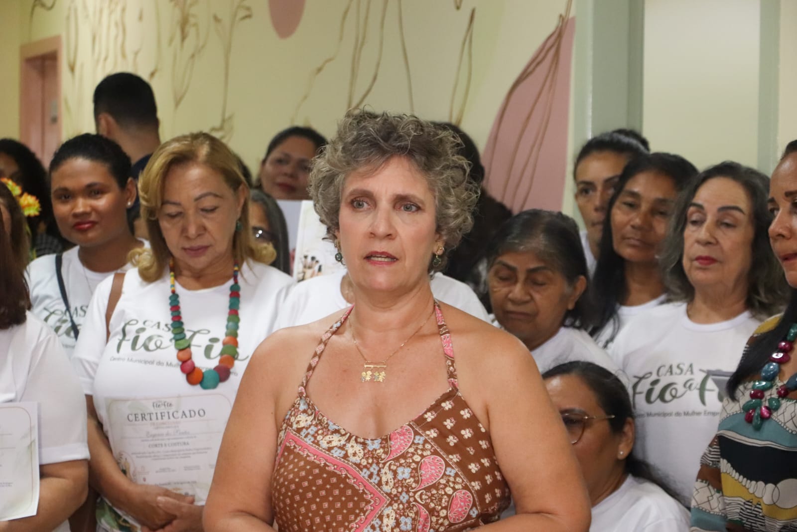 “Meu sonho era aprender a cortar e costurar. Meus filhos me apoiaram muito e, agora, espero fazer outros cursos, porque gosto de aprender e colocar a mente para funcionar”, contou Elizabeth. (Foto: Marcos Araújo/Secom)