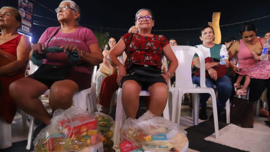 Prefeitura de Rio Branco fortalece segurança alimentar com entrega de cestas básicas e Kits Verde 1 ENTREGA CESTAS VF 05.08 12 e1786040442250
