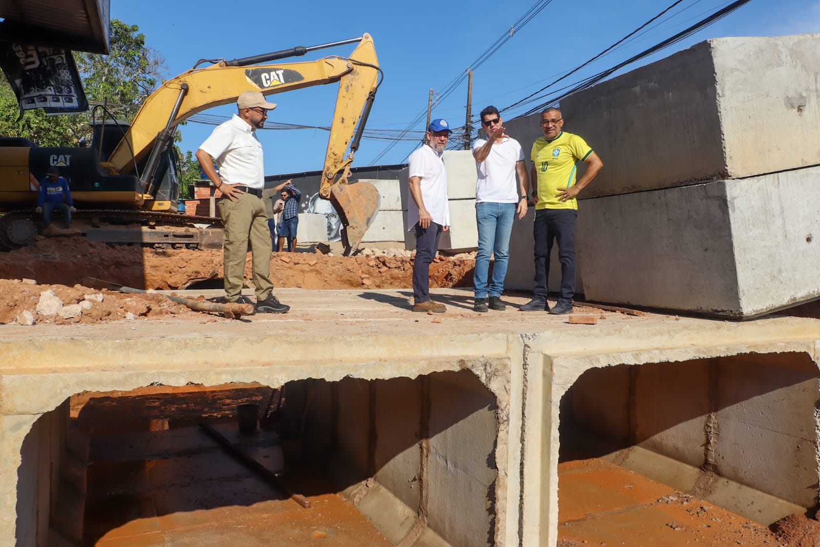 Escoamento das aguas na Baixada da Sobral 14