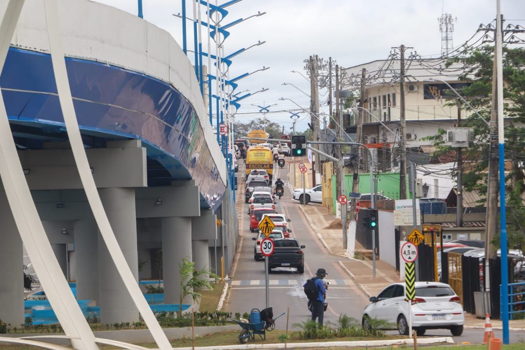 Furtos de cabos comprometem iluminação dos elevados Beth Bocalom e Mamedio Bittar 3 Furtos Mamedio Bittar e Beth Bocalom 1