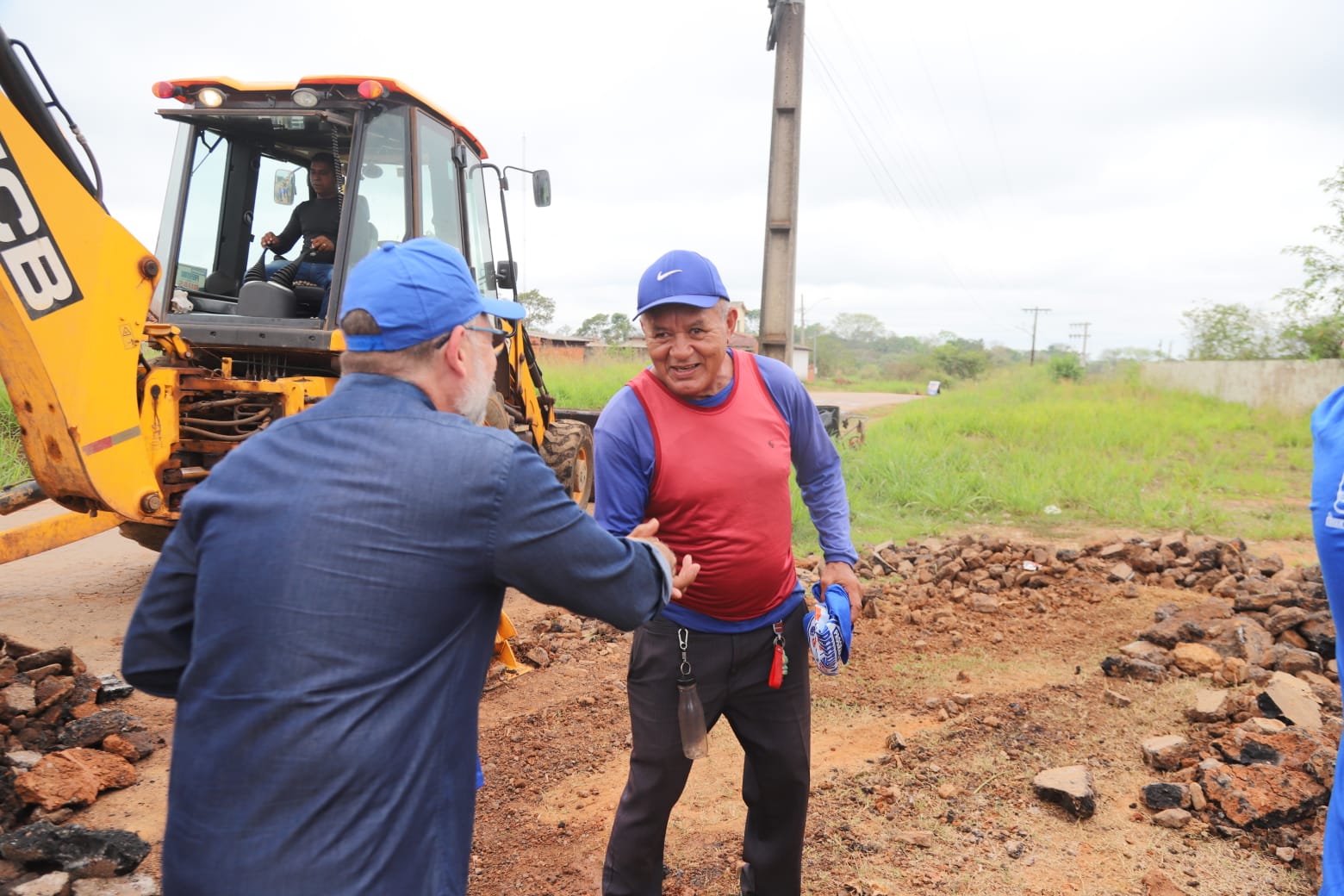 Infraestrutura com a recuperacao da Estrada do Quixada 9