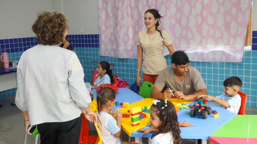Prefeitura de Rio Branco apresenta investimentos na educação infantil a conselheiras do TCE-AC 1 Investimentos Educacao MA 31.07 11 e1785608189796