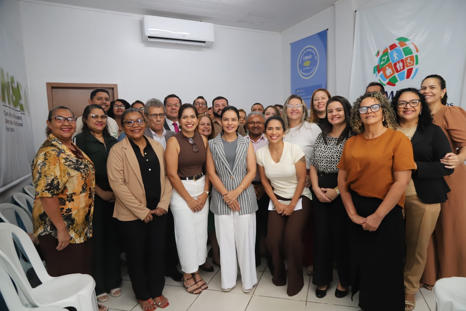 A posse dos novos conselheiros amplia a participação da sociedade civil e do poder público na defesa dos direitos e na promoção do bem-estar das pessoas idosas de Rio Branco. (Foto: Val Fernandes/Secom)