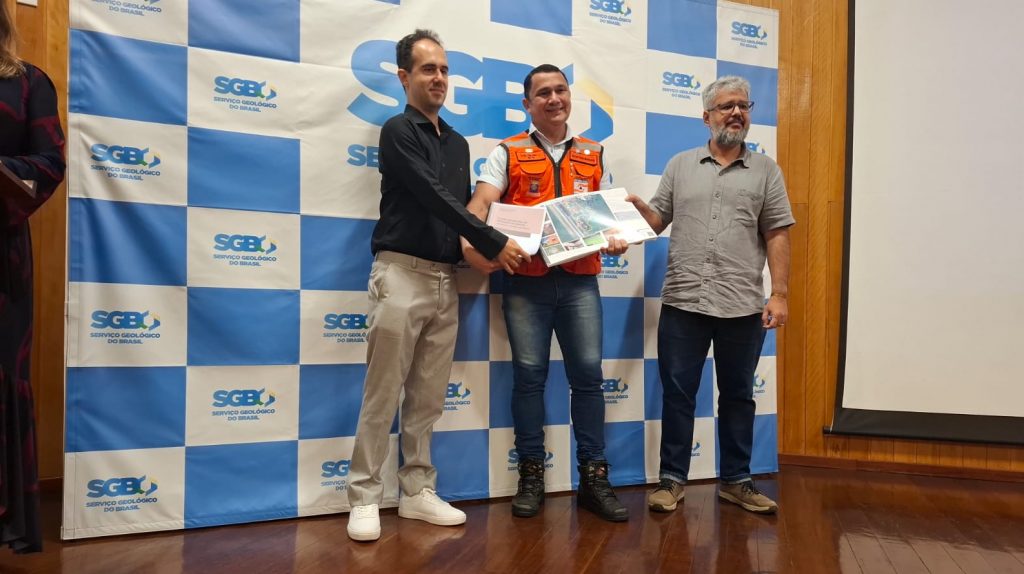 Prefeitura de Rio Branco lança Plano Municipal de Redução de Riscos para fortalecer prevenção e proteção da população 4 Plano Municipal de Reducao de Riscos 8 e1785961148158