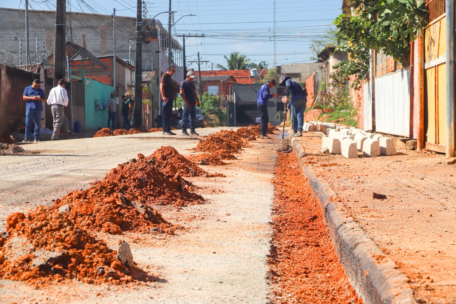 Prefeito reforca presenca nos bairros 11