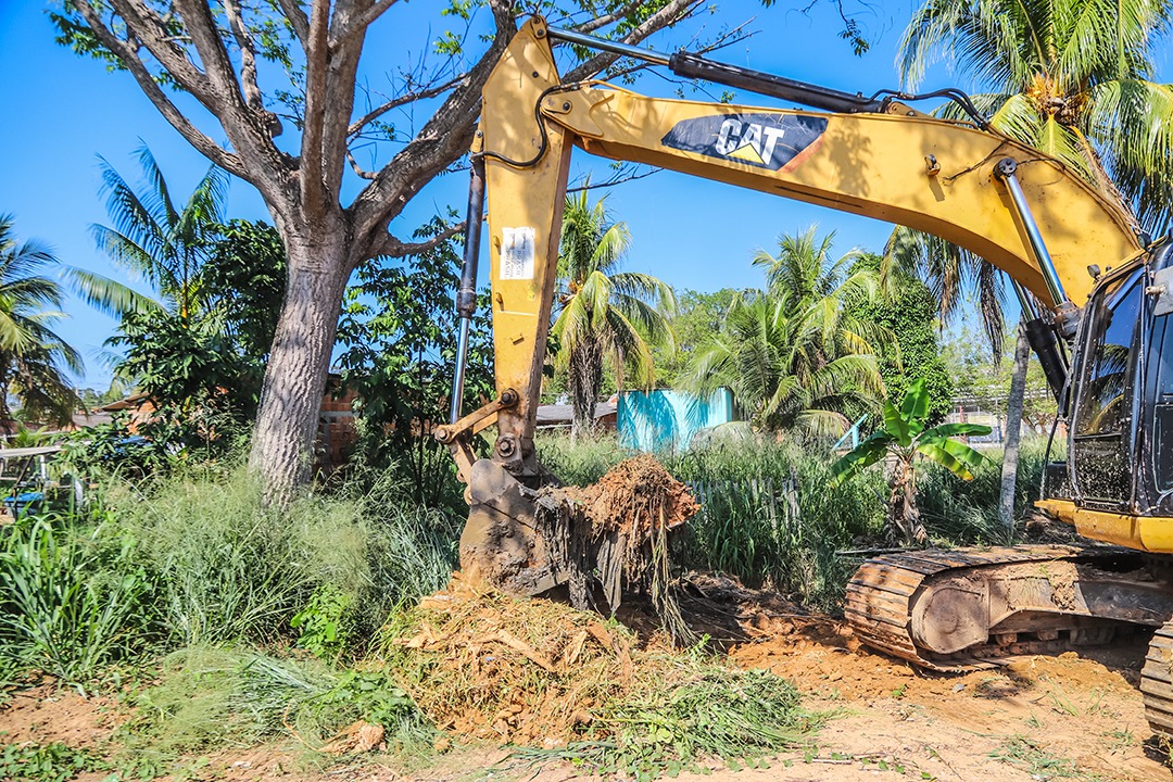 Servicos na Baixada da Sobral 4