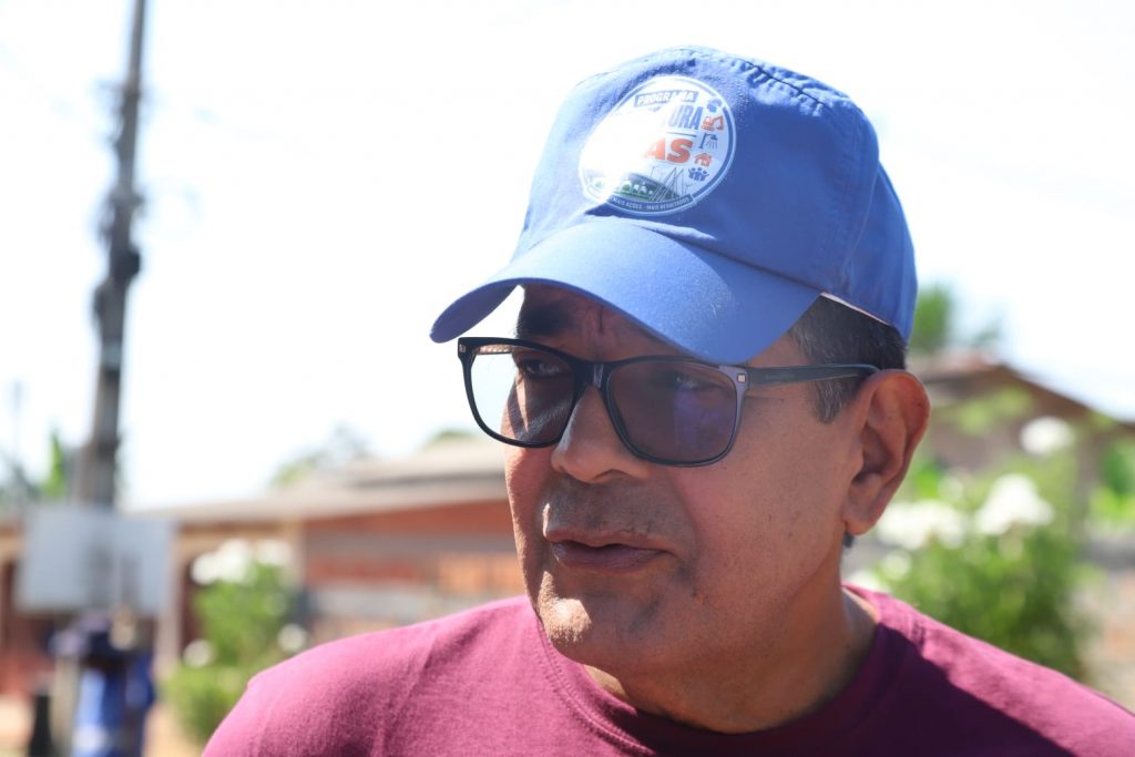 Prefeitura avança com pavimentação e melhorias na Estrada Irineu Serra 3 VISITA IRINEU SERRAVF 22.08 3
