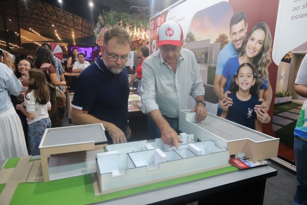 “A iniciativa privada gera emprego, renda e fortalece a economia”, destaca o prefeito de Rio Branco na Expoacre 2026 1 Visita aos Estandes da Expoacre Fotos Val Fernandes 1