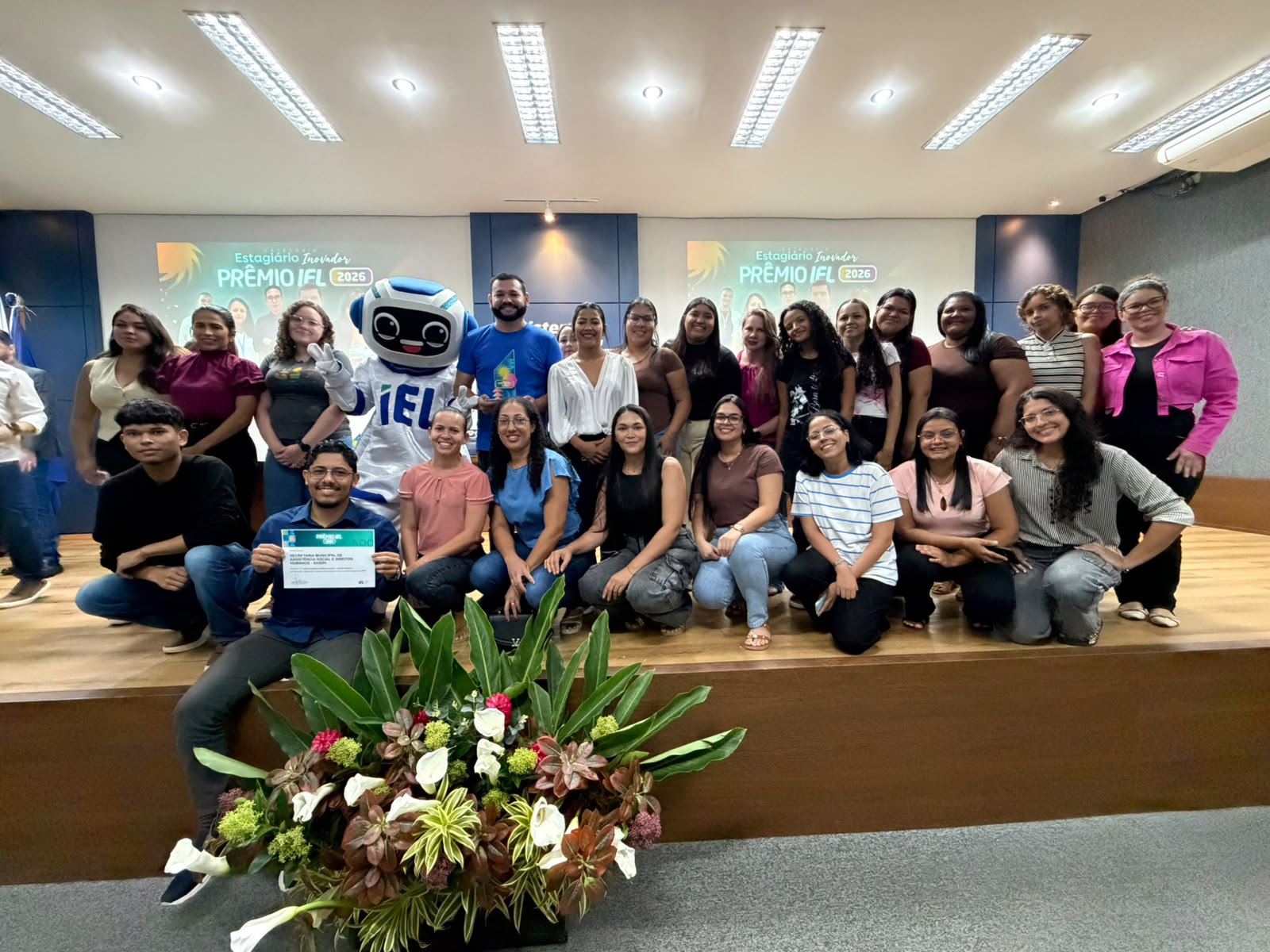 A conquista é resultado de ações integradas voltadas à capacitação profissional de jovens da capital, desenvolvidas em parceria com o Departamento de Política para a Juventude e com o apoio da gestão municipal. (Foto: Secom)