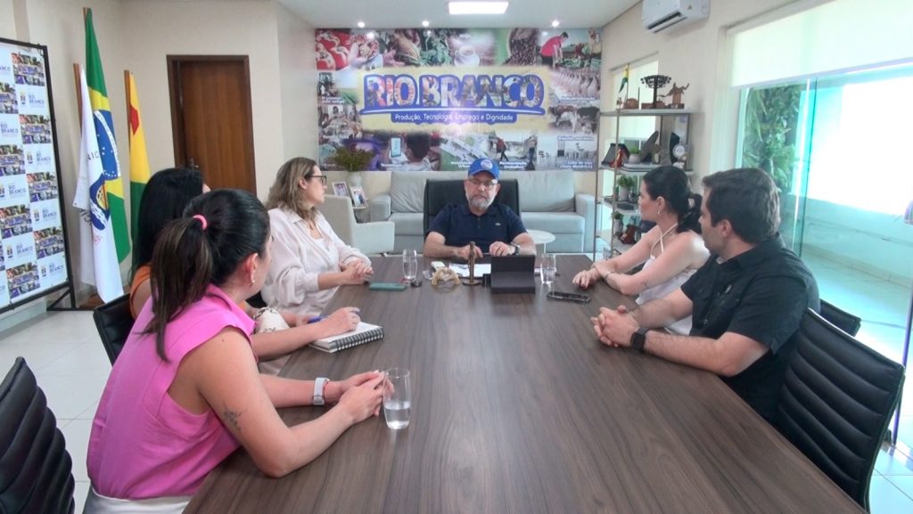 Notícias 11 Decoracao natalina para a Travessa Guapore 1 e1788990757590