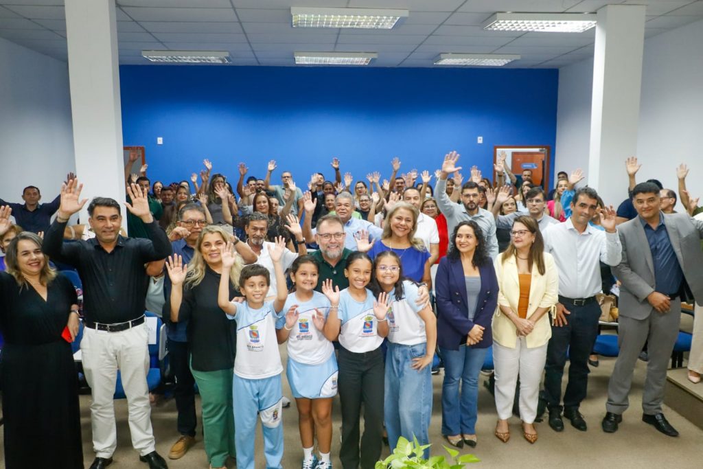 Prefeitura lança programa Na Ponta do Lápis e leva educação fiscal e financeira a mais de 8 mil alunos 9 Na Ponta do Lapis Fotos Marcos Araujo 1