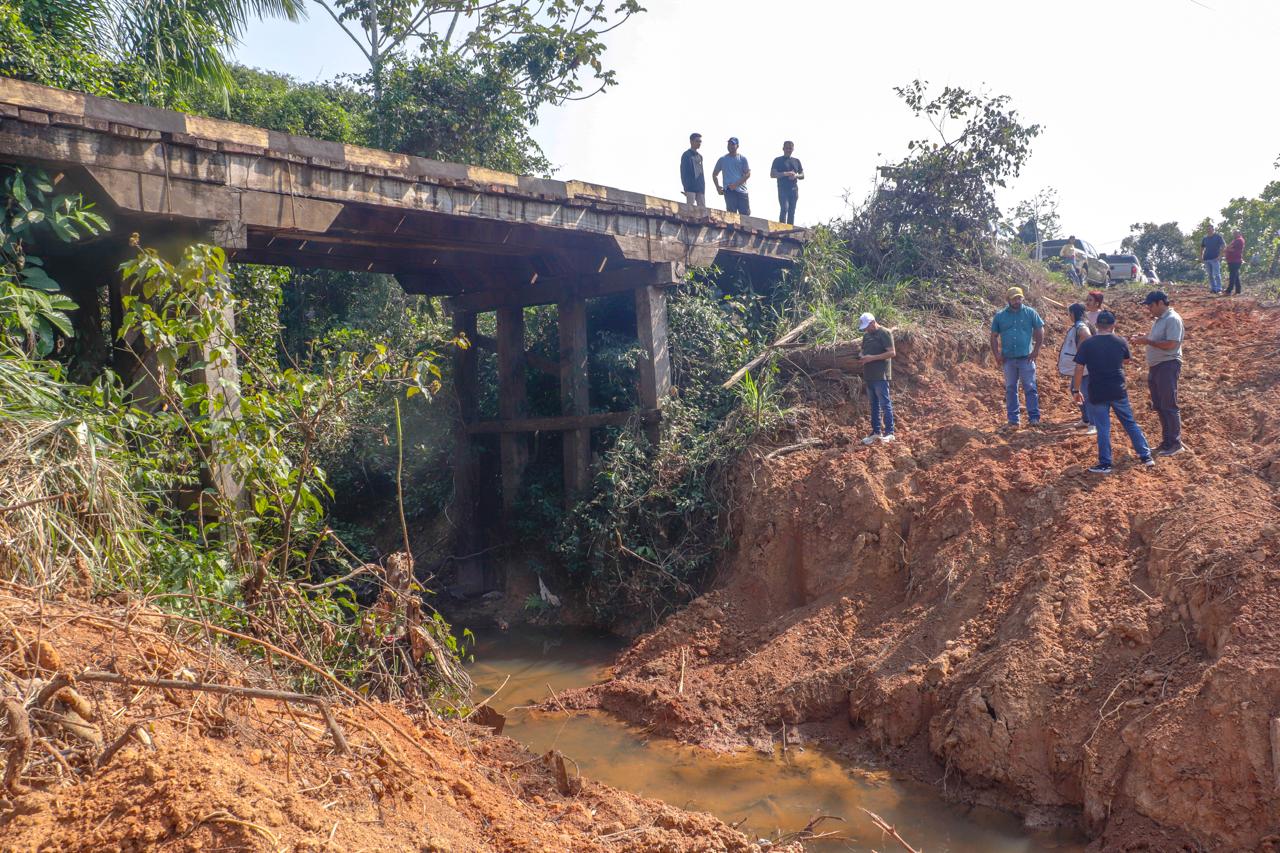 Prefeitura vistoria obras de infraestrutura e pavimentação no ramal Boa Água 6 RAMAL BOA AGUA M.A 11.09 17