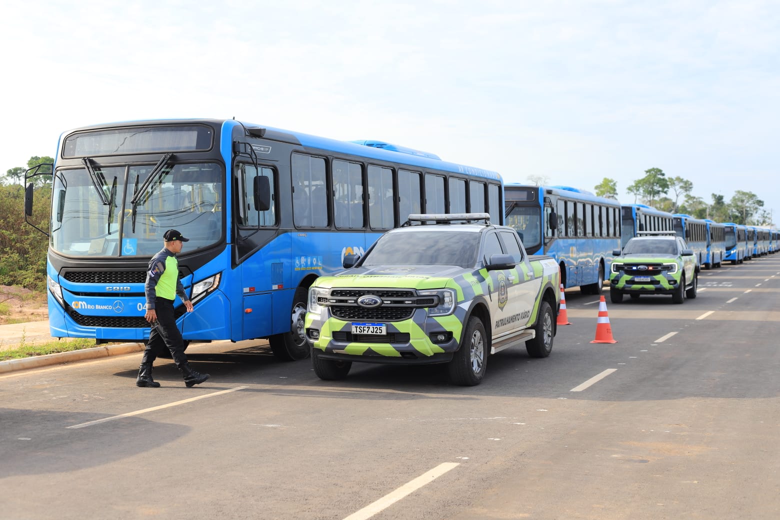 Rio Branco recebe nova frota de onibus zero quilometro 5
