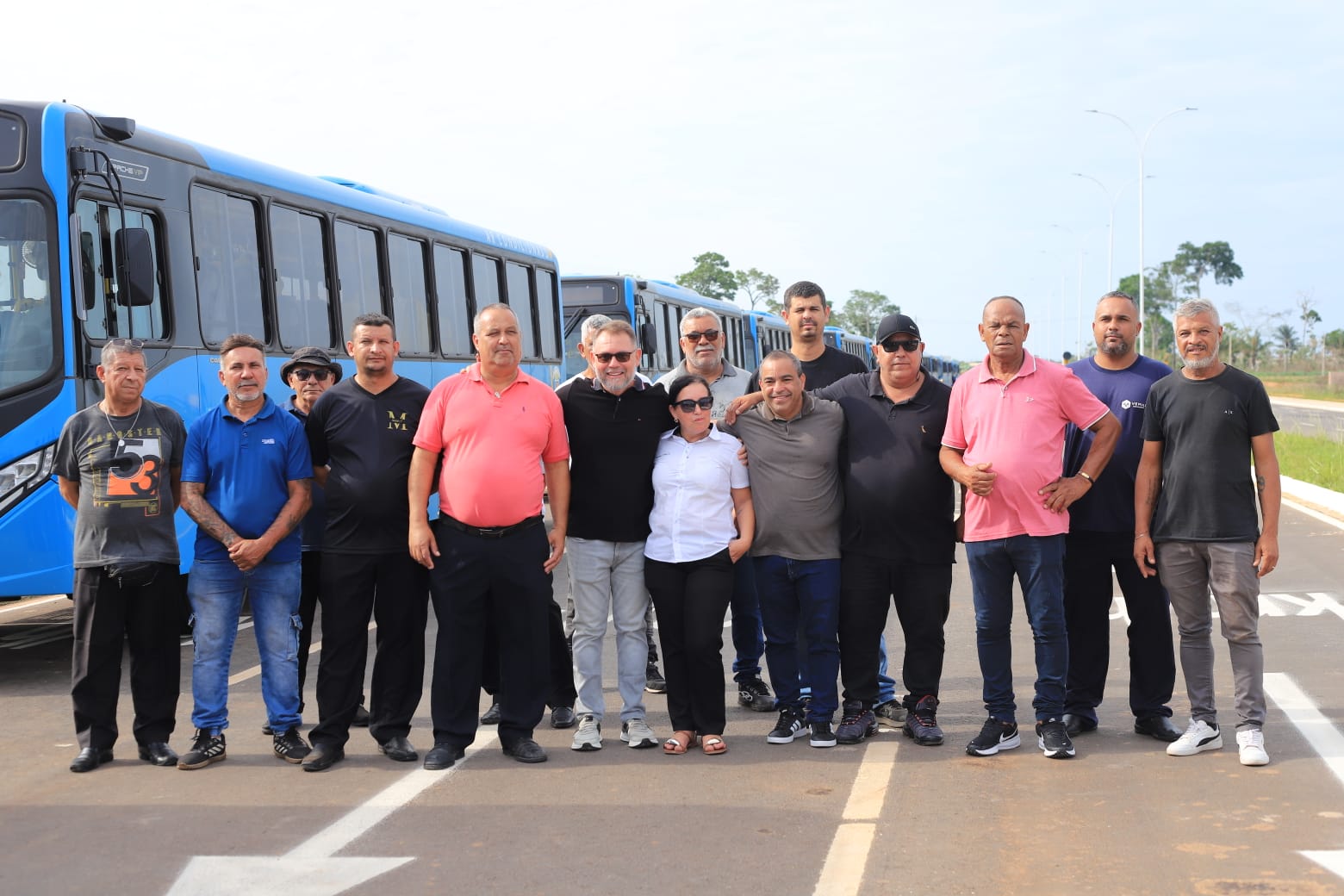 Rio Branco recebe nova frota de onibus zero quilometro 8